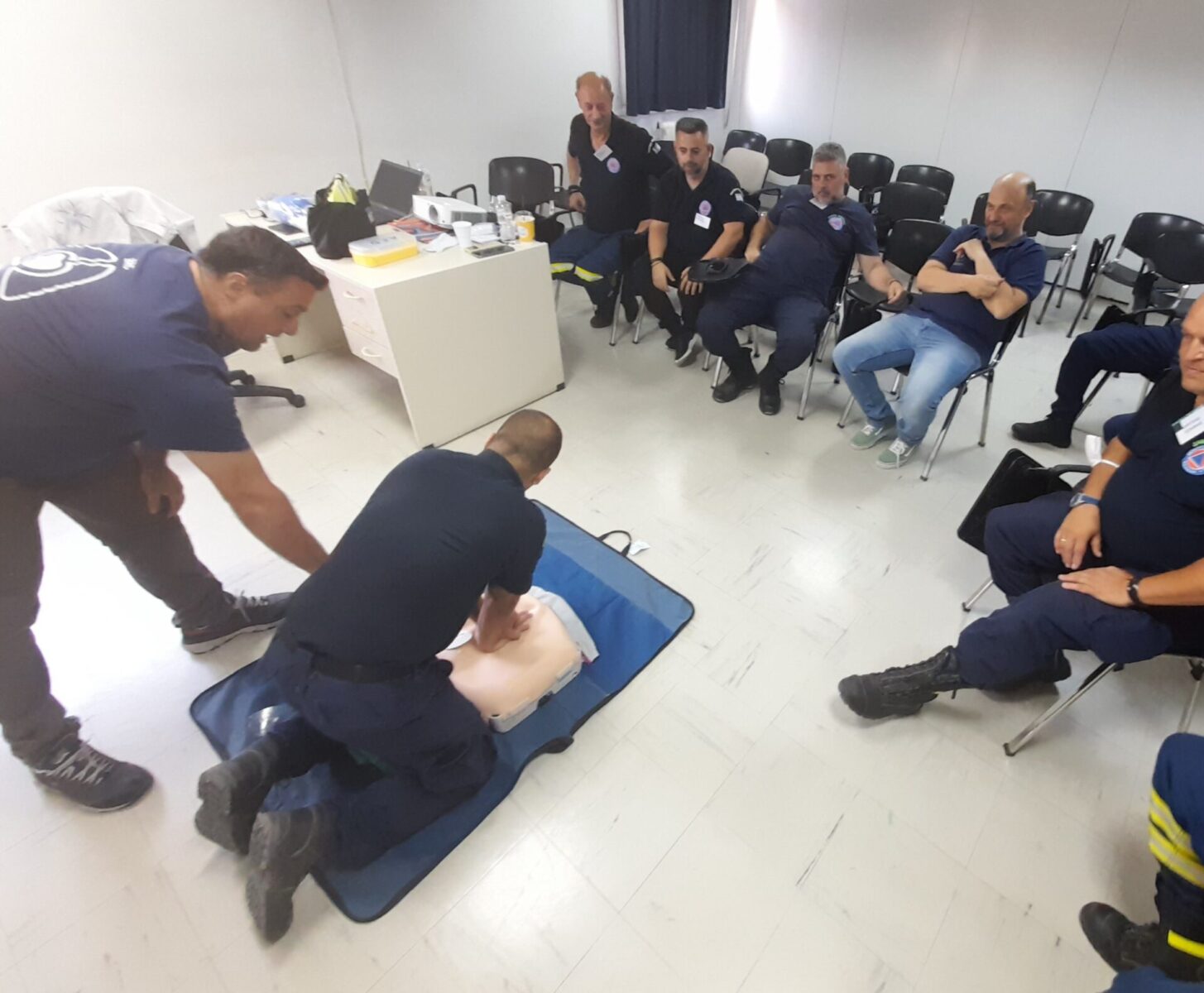 Read more about the article Σεμινάρια ΚΑΡΠΑ – Αυτόματου Εξωτερικού Απινιδιστή για τα στελέχη Πολιτικής Προστασίας του Δήμου Κρωπίας. Πιστοποίηση από το Ευρωπαϊκό Συμβούλιο Αναζωογόνησης