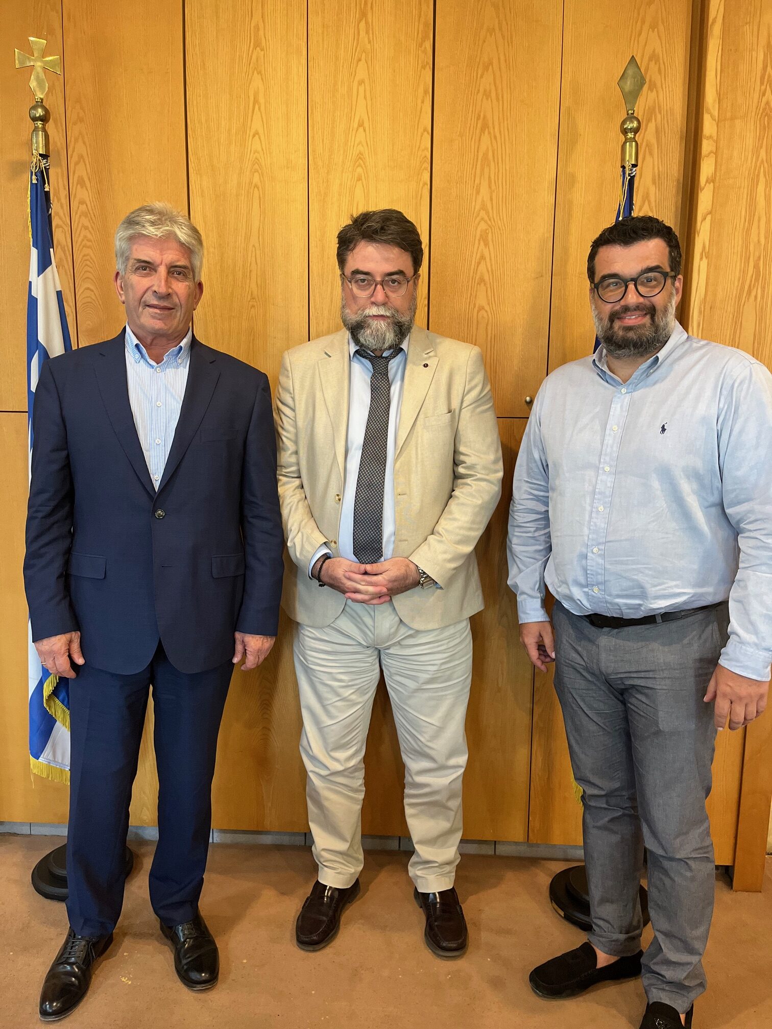 Read more about the article «Επί τάπητος τα τεράστια συγκοινωνιακά προβλήματα του Κορωπίου σε συνάντηση του Δημάρχου Κρωπίας Δ. Κιούση με τον υφυπουργό Μεταφορών Β. Οικονόμου.»